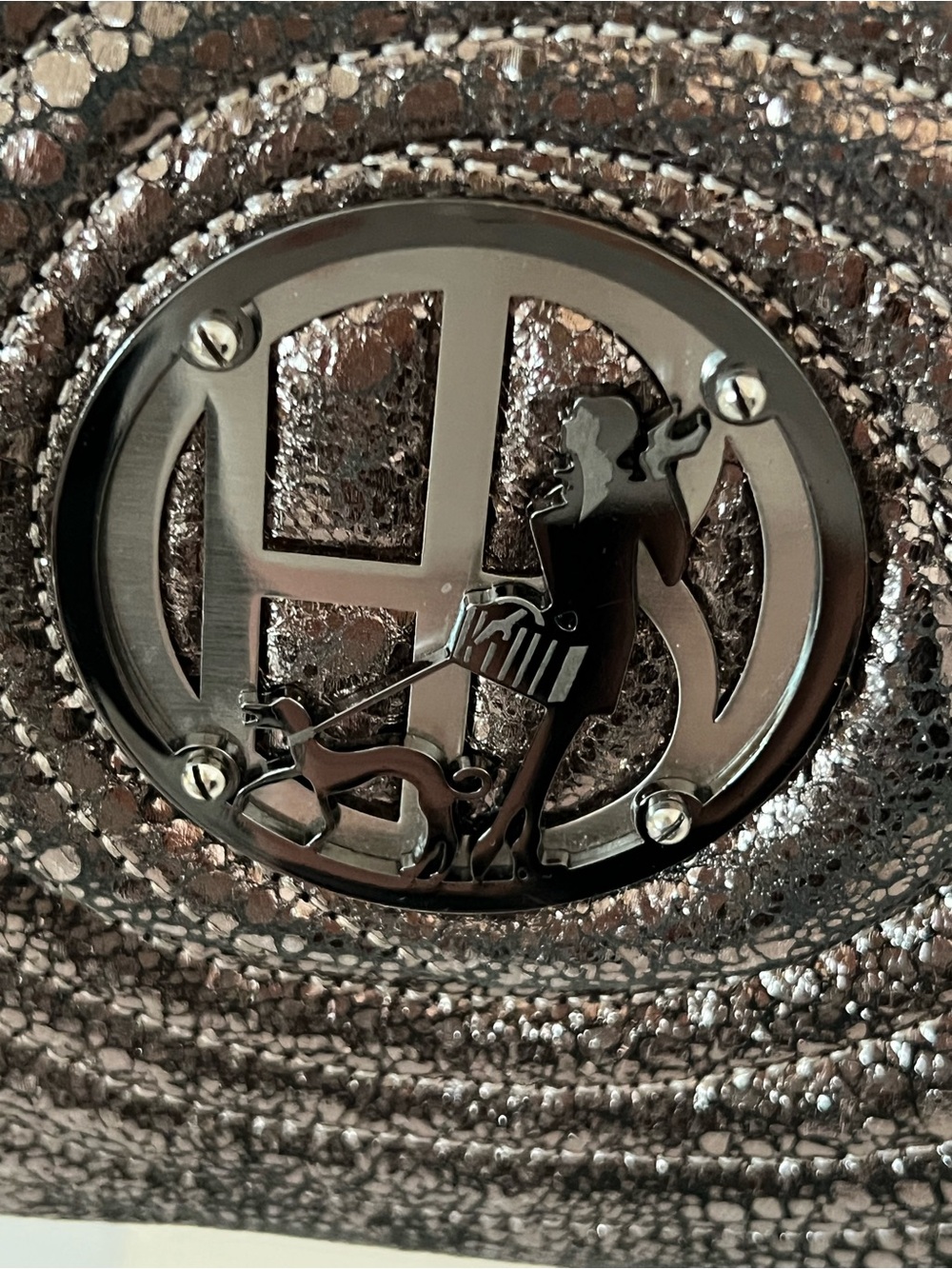 HENRI BENDEL # 7 QUILTED METALLIC SHOULDER BAG. - Picture 3 of 15